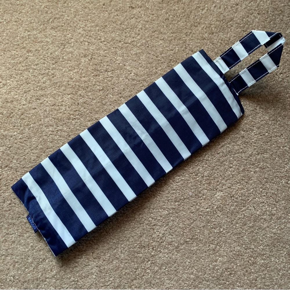 New ​Baggu 3D Zip Pouch Small - Navy Stripe (Vacation Tiles)